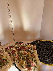 lot 1220 image: Kitchen Towels and casserole covers