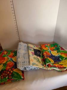lot 1225 image: Plastic tablecloths