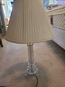 lot 1226 image: Glass lamp