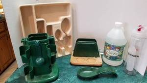 lot 1331 image: Silverware tray, napkin holder, spoon rest, vinegar (almost full) and more