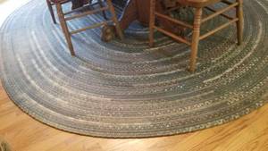 lot 1401 image: Braided rug approx 10 ft x 8 ft