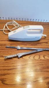 lot 1405 image: Robeson electric knife