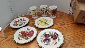 lot 1418 image: American Atelier Harvest Fruit dishes set of 7 pc