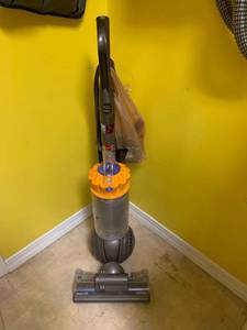 lot 1600 image: Dyson total clean with attachments