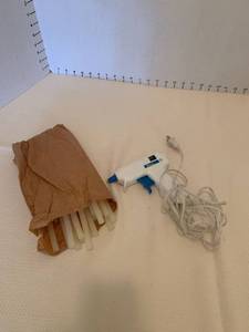 lot 1608 image: Glue gun