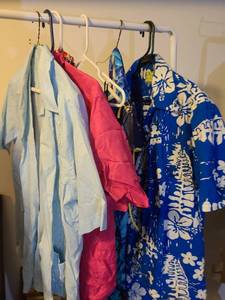 lot 2027 image: Assorted womens clothes size medium and large