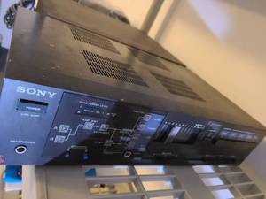 lot 2045 image: Sony changer