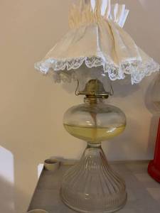 lot 2055 image: Oil lamp