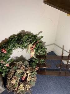 lot 2065 image: Wreaths and shelf