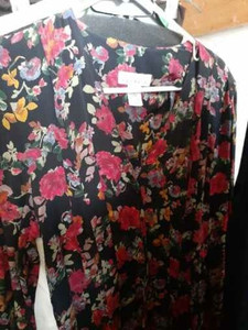 lot 3009 image: Ladies dresses. Some are 2 pcs. Sizes 8 to 10
