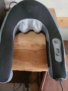 lot 3023 image: Homemedics neck massager with heat
