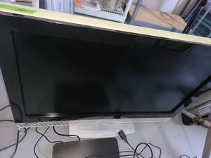 lot 3050 image: Vizio 38 in. television