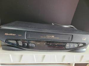 lot 3065 image: Quasar. VHS player