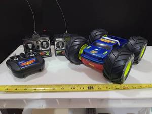 lot 3101 image: Kids Tyco remote control 4 x 4