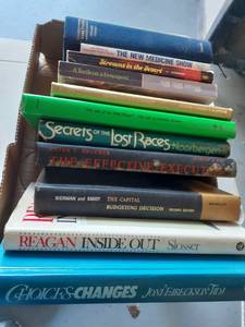 lot 3129 image: Books. (Miscellaneous)