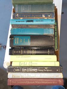 lot 3134 image: Books. (Hard backs)