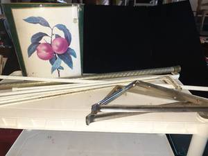 lot 3145 image: Curtain rods, tension rod and a trash can also a broken (can be fixed) coat rack
