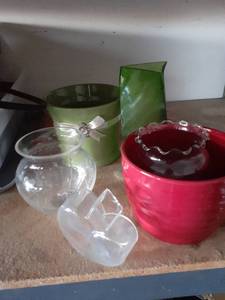 lot 3168 image: Miscellaneous vases