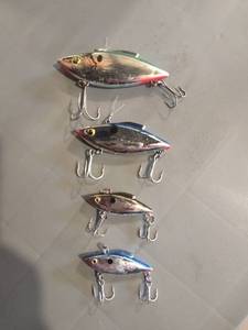 lot 4122 image: Set of four fishing lures