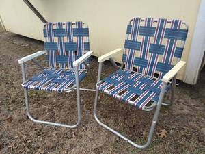 lot 4128 image: Sunbeam folding lawn chairs set of 2