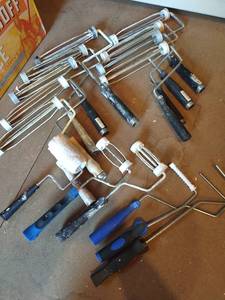 lot 4136 image: Paint rollers