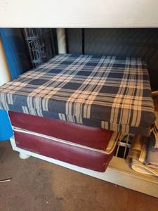 lot 4143 image: Seat cushions