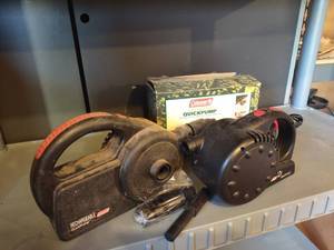 lot 4149 image: Coleman quick pumps