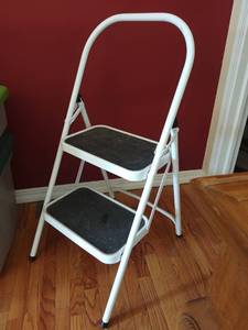 lot 1159 image: Folding step stool