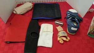 lot 1596 image: Assorted braces and Darco shoe