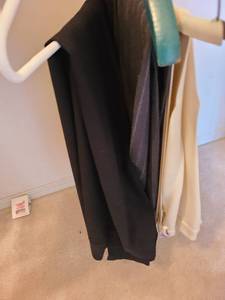 lot 1701 image: Ladies Pants. Size 8