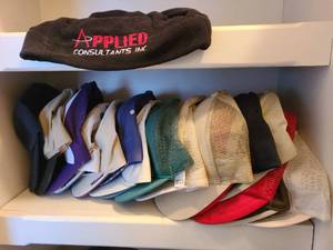 lot 1713 image: Baseball hats