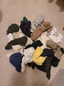 lot 1716 image: Mens socks