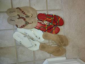 lot 1737 image: Ladies flip flops. Size 7.5 - 8 5