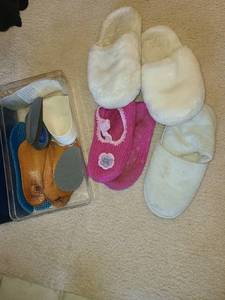 lot 1740 image: Ladies house slippers and heel supports