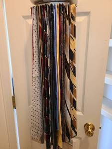lot 1742 image: Mens ties