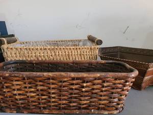 lot 3193 image: Baskets