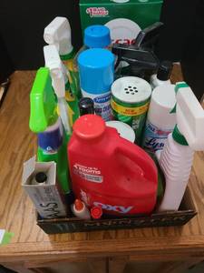 lot 3215 image: Products for cleaning