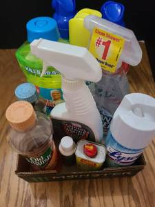 lot 3216 image: Cleaning products