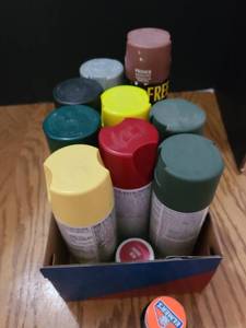 lot 3219 image: Spray paint