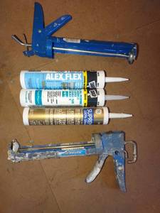 lot 4164 image: Caulking guns and caulk