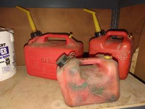 lot 4167 image: Gas cans lot of 3