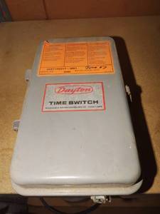 lot 4169 image: Dayton time switch in lockable box