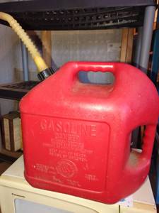 lot 4177 image: Blitz 5 gallon gas can