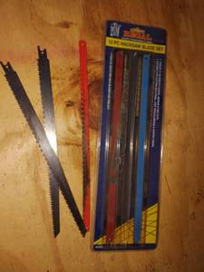 lot 4211 image: Hacksaw blades