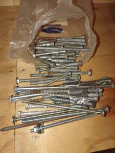 lot 4230 image: Anchor bolts and long screws