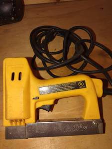 lot 4248 image: Arrow stapler