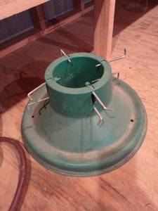 lot 4255 image: Christmas tree stand
