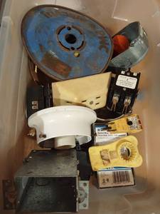 lot 4259 image: Electrical supplies