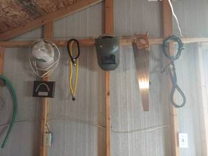 lot 4276 image: Assorted garage items