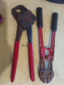 lot 4279 image: Mil 3 Inc pex ream crimpers and 12 in forged steel cutters